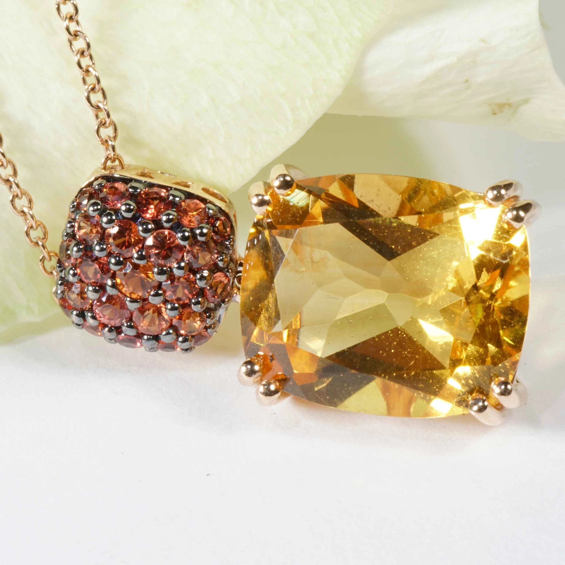 Yellow Citrin and orange Saphire Rosegold Necklace....stunning Kombination 