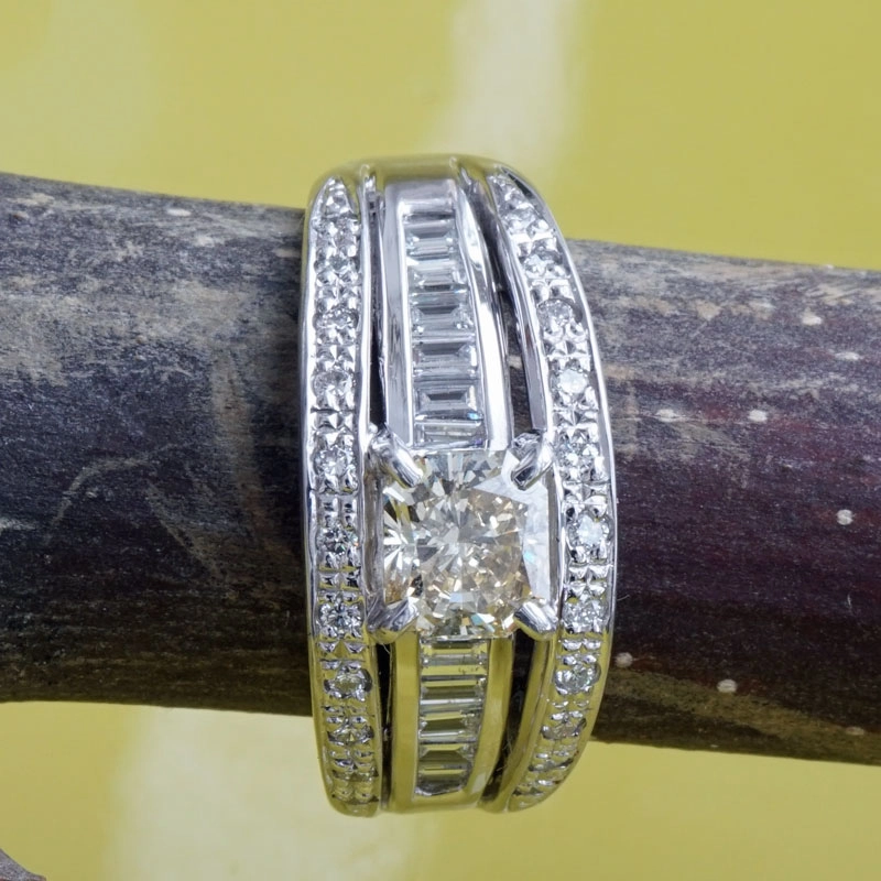 Prinzeß-Diamant-Ring-900er-Platin-0.845ct-0.48ct