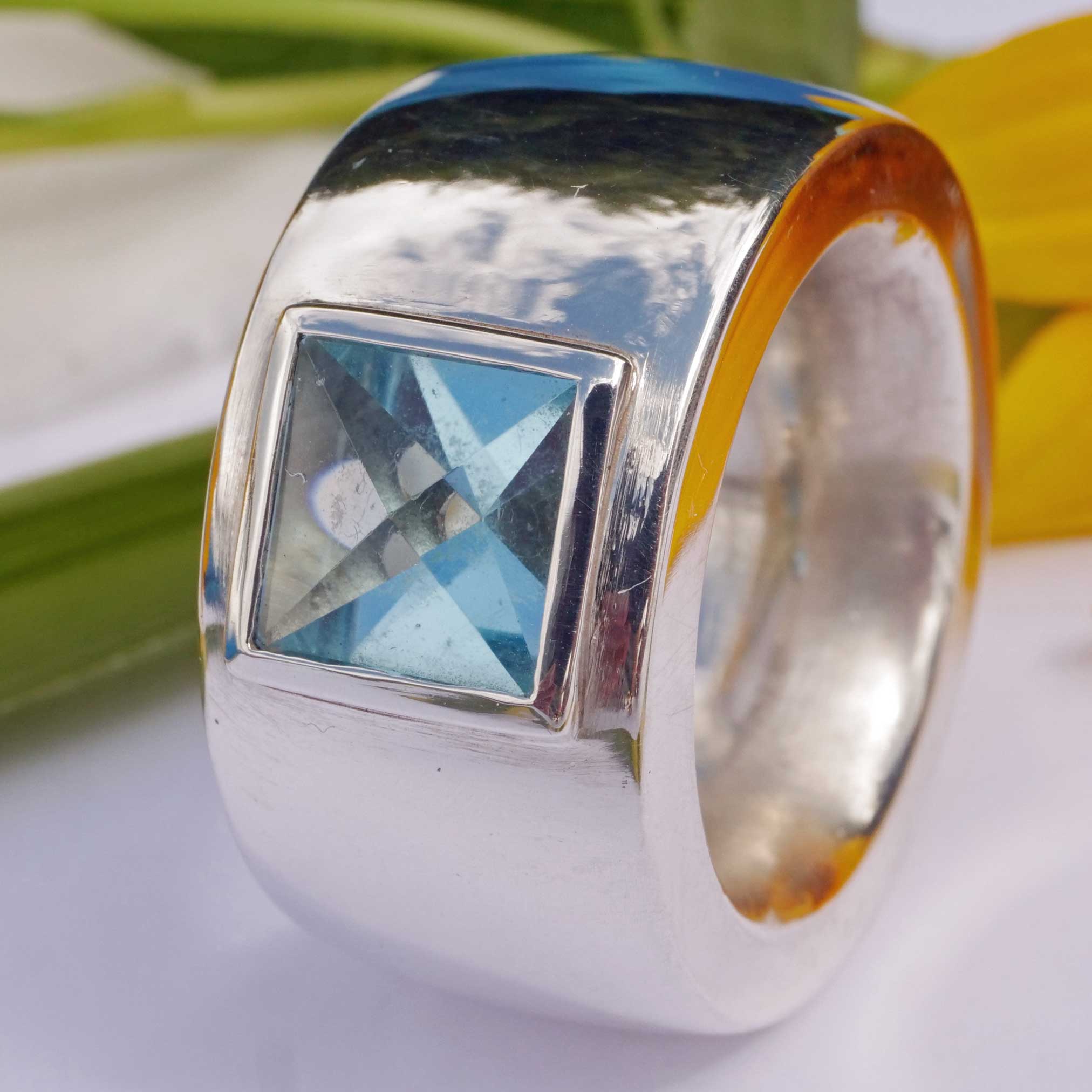 Original Schubart Blue Topaz Ring Düsseldorf 925 Silver 55 grams heavily polished