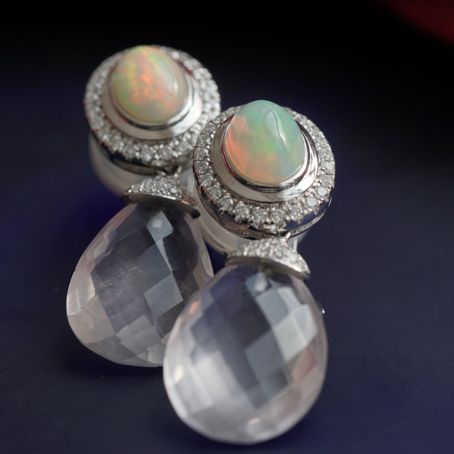 Brilliant Opal Rosequartz Ear Stud Clip DELICATE BLOSSOM 750 White Gold pastel Colors