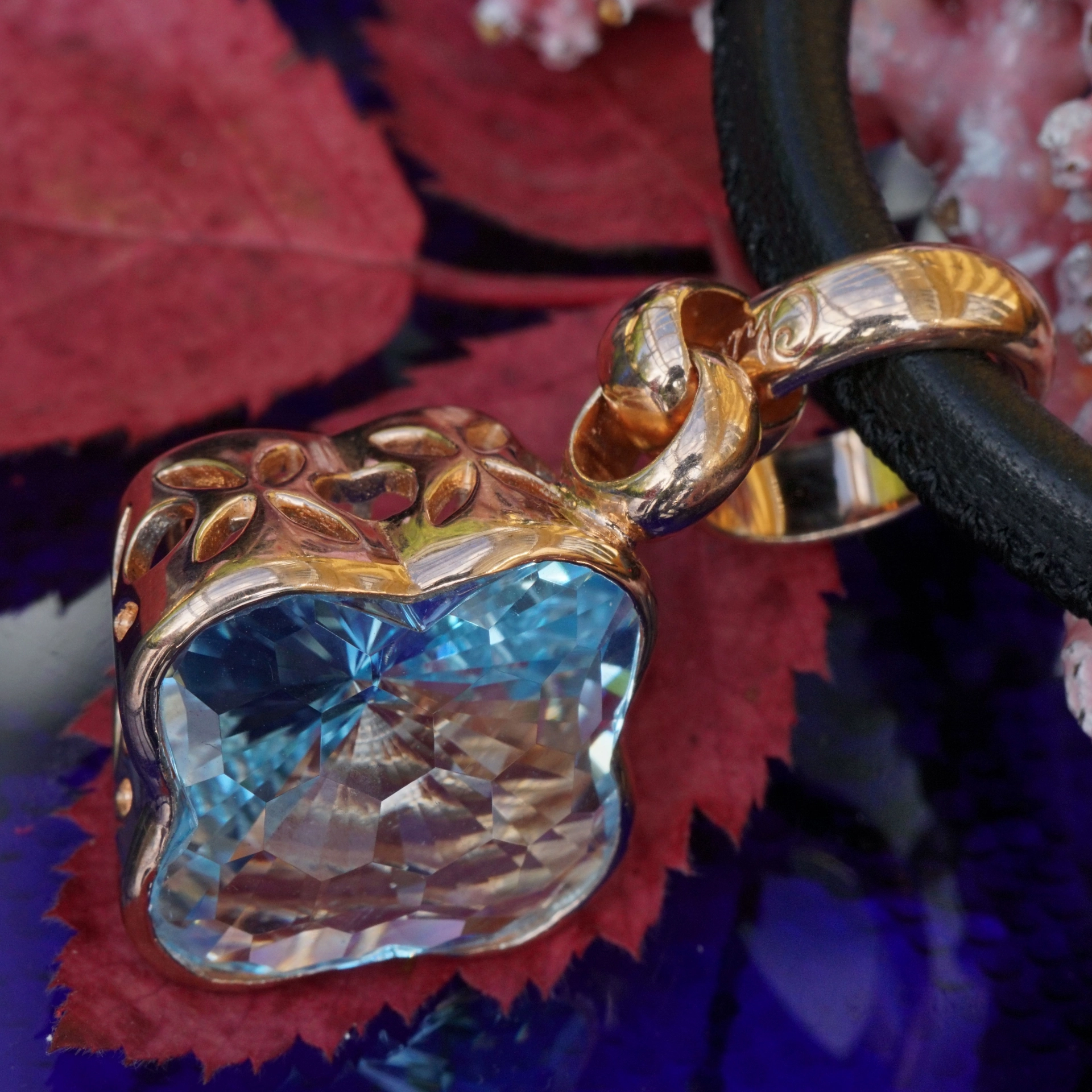 Chilango Anhänger Blue Topaz  925er Silber rosegold plated