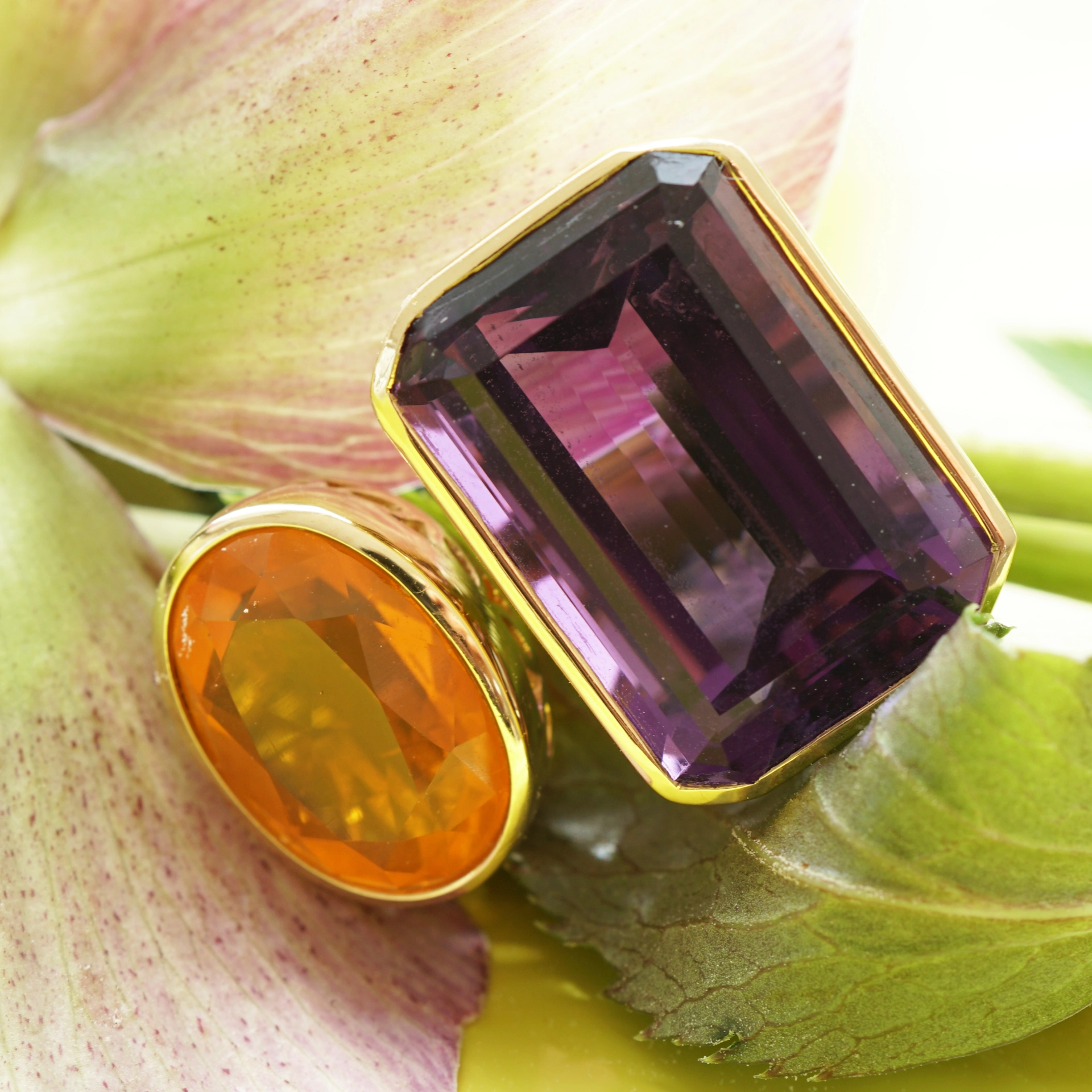 Amethyst Fireopal Ring 18 kt Yellowgold....extremly hot