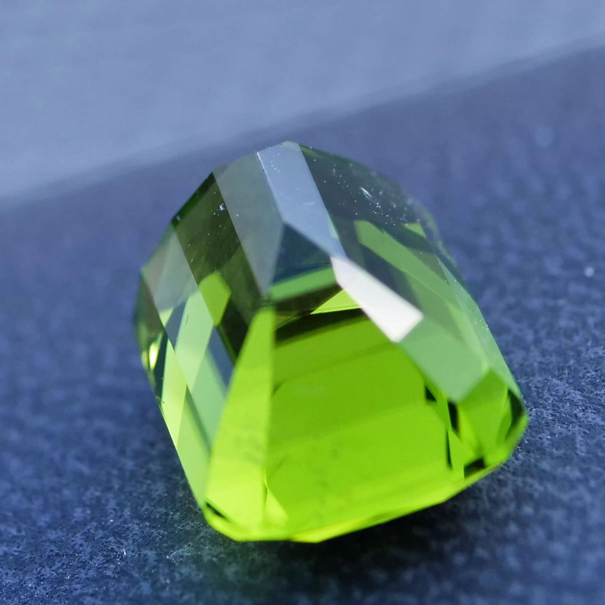 Peridot from Pakistan 9 ct Supat Mine a great Investment loupeclean Awesome Color