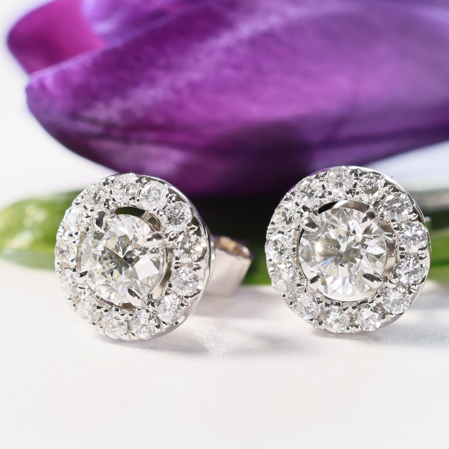 GIA certified full Cut Brilliant Earrings total 1 ct TW / VVS-VS White Gold 18 kt