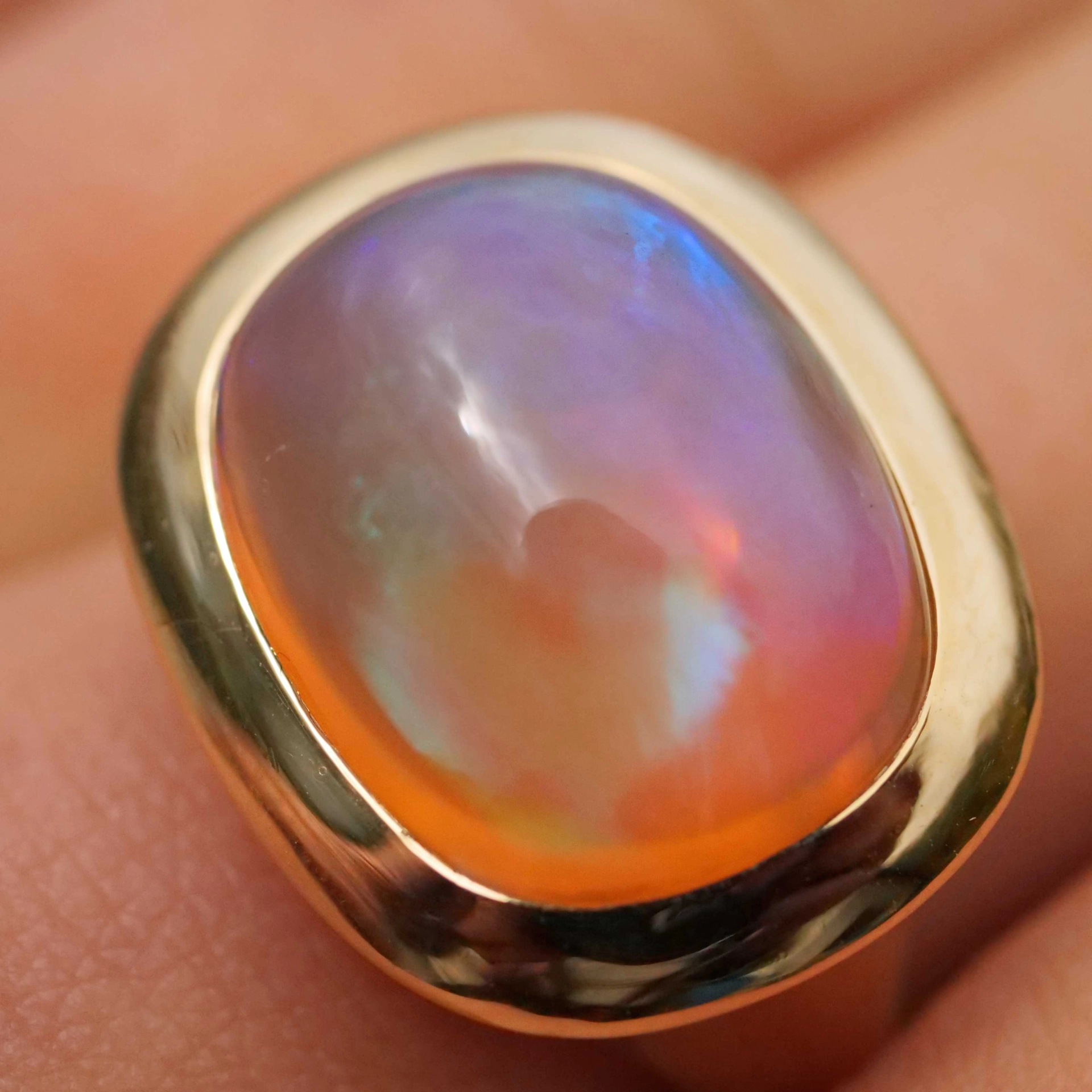 Fire Opal Ring 7 ct modern Cushion Design 18 kt Yellow Gold made in Valenza (Italy)