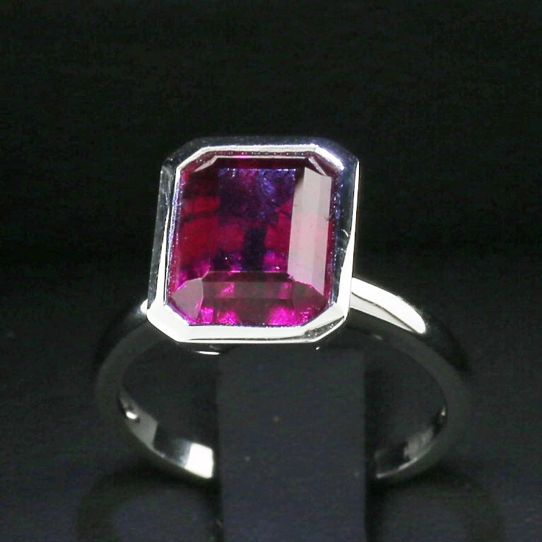 Rubelith Ring 750er Weißgold