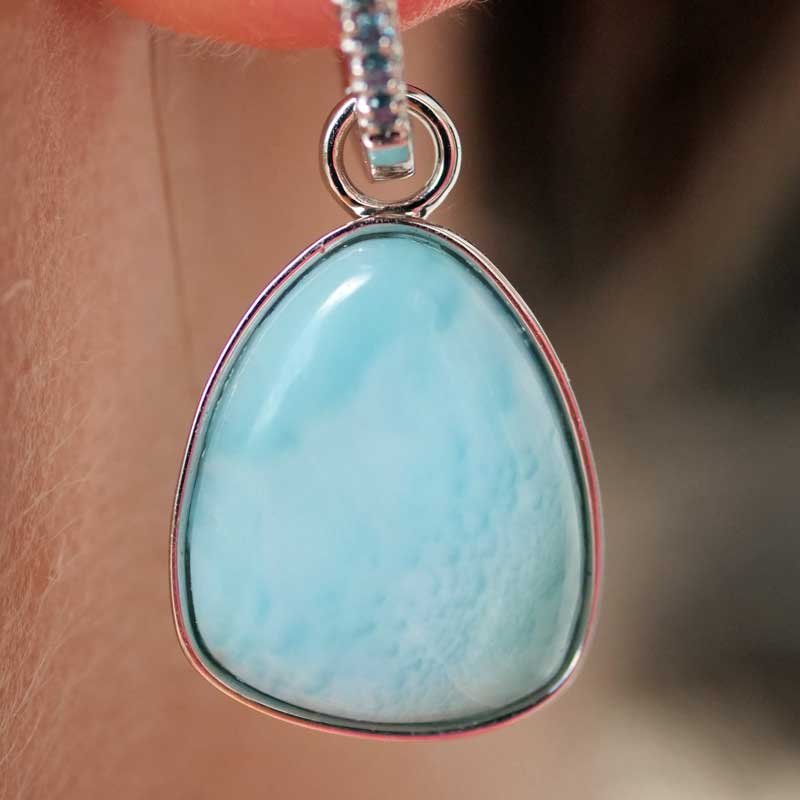 Larimar brilliant hoop earrings 750 white gold 0.20 ct TW VS I unhookable and so blue beautiful
