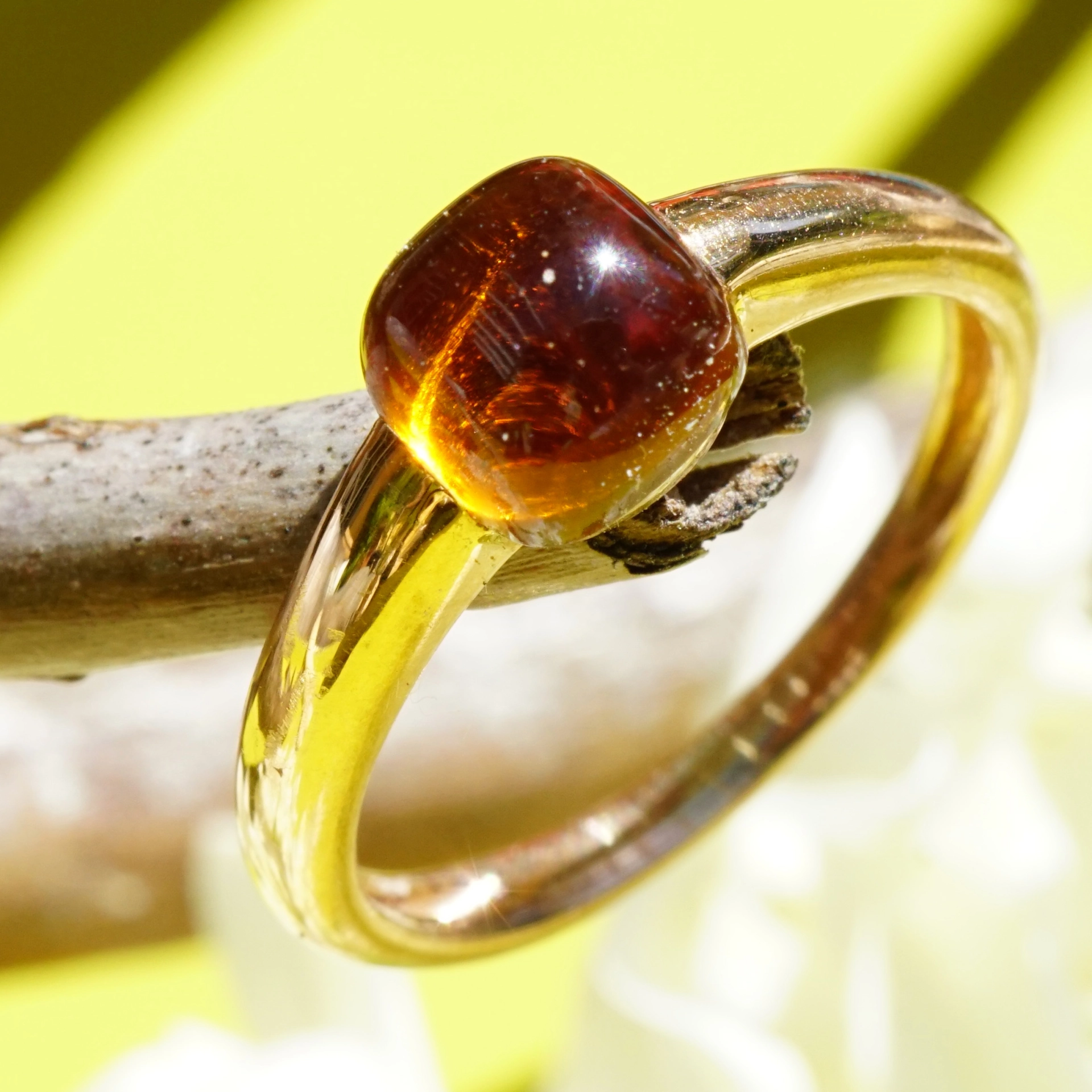 Cushion Ring 18 kt Yellowgold Citrine..so much fun