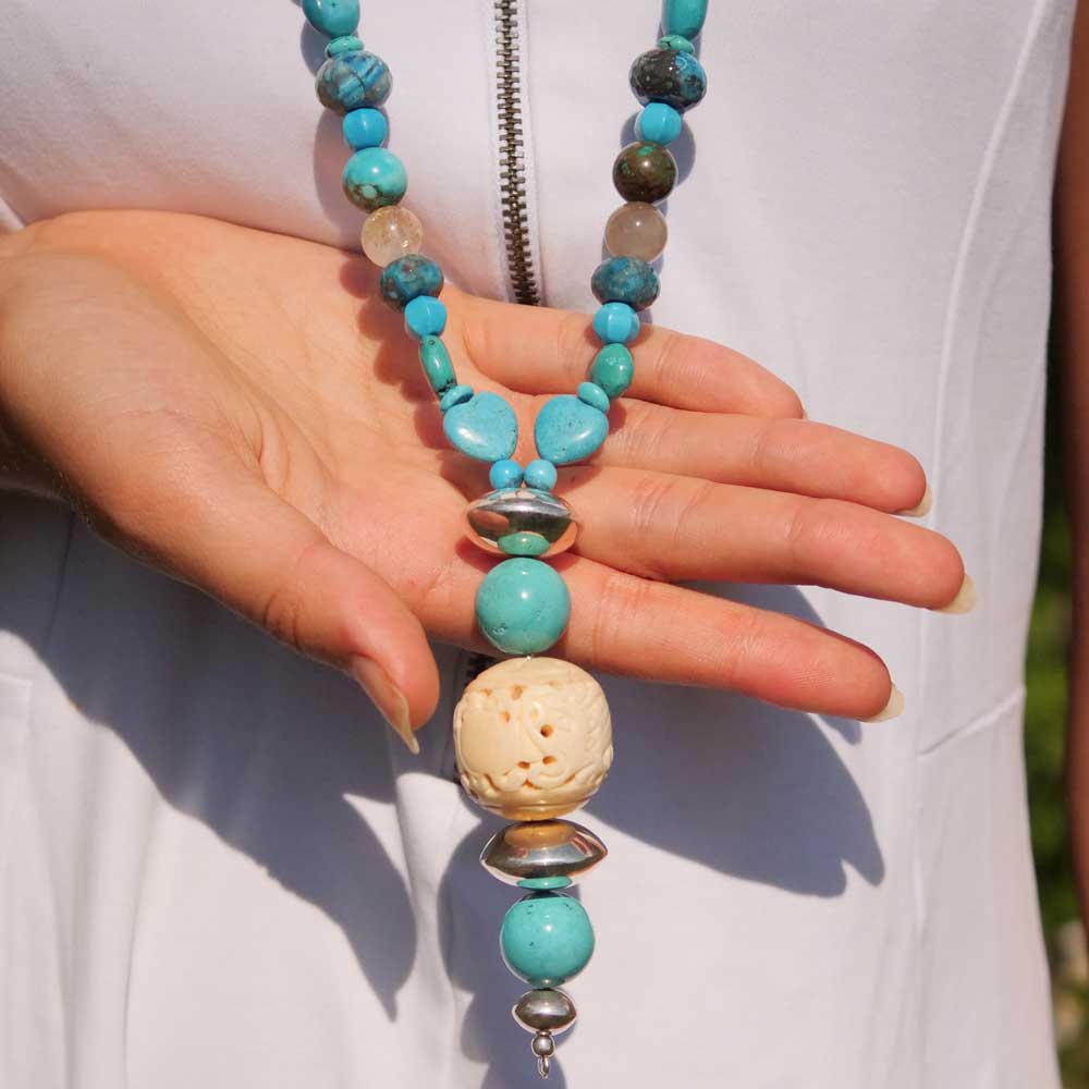 Chilango Turquoise Quartz Rutile Quartz Chain in 100 cm Length with Great Carved Leg Pendant 925 Silver